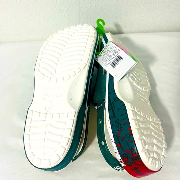 Crocs X Netflix Squid Game Classic Clog Mens Size 13 NWT Dark Green with Jibbitz - Picture 6 of 8